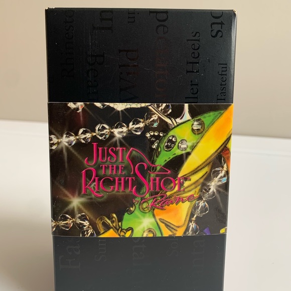 Pink Champagne 2006 - Just the Right Shoe - Picture 6 of 10